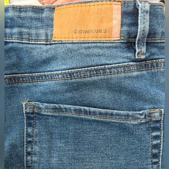 Stradivarius Mid-Wash Skinny Jeans - Picture 4 of 6